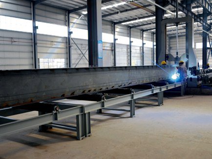 Step 4 Building-up - Typcal Fabrication Process of Plate Welded Steel Beams and Columns
