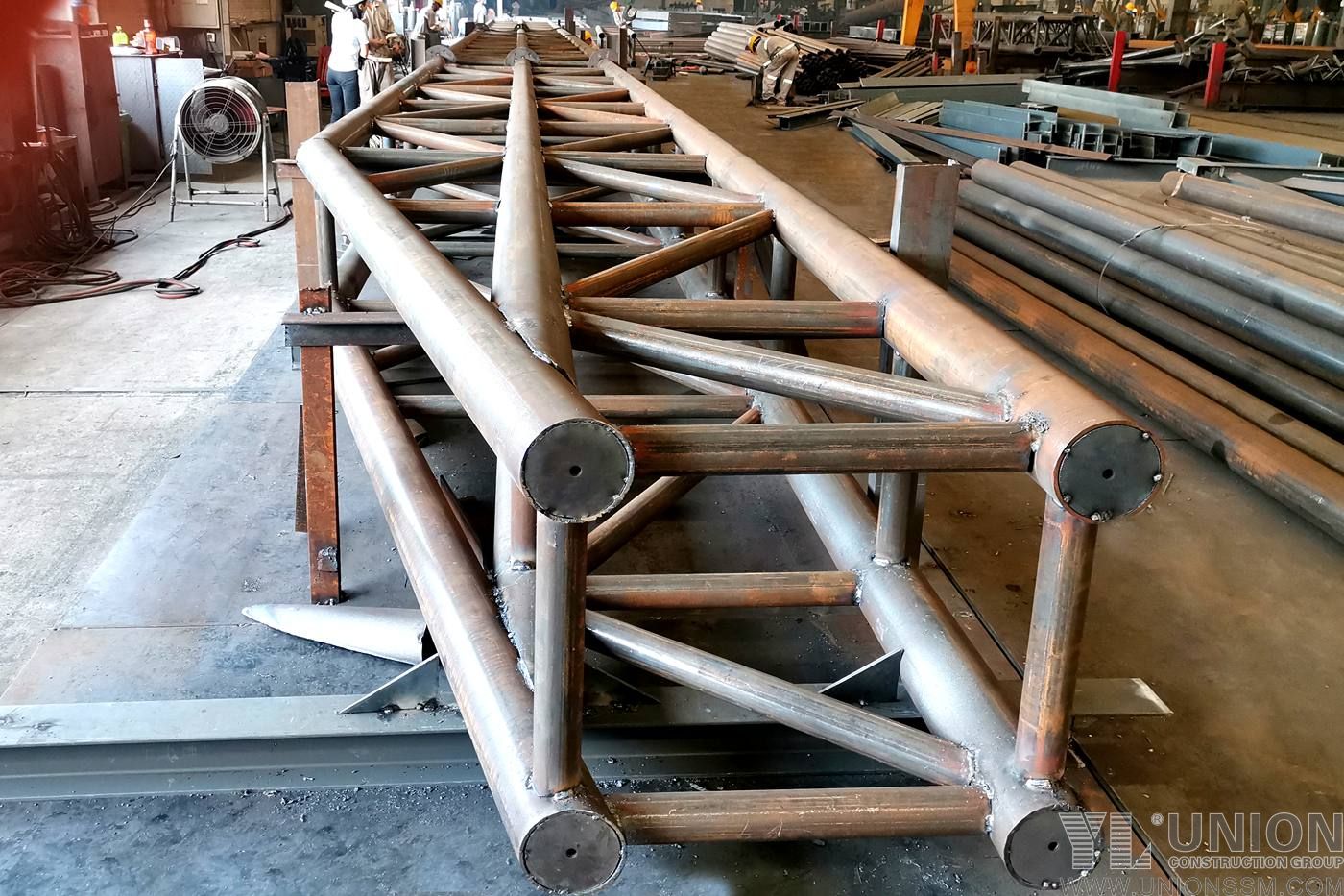 管桁架 - 鋼柱和梁製造