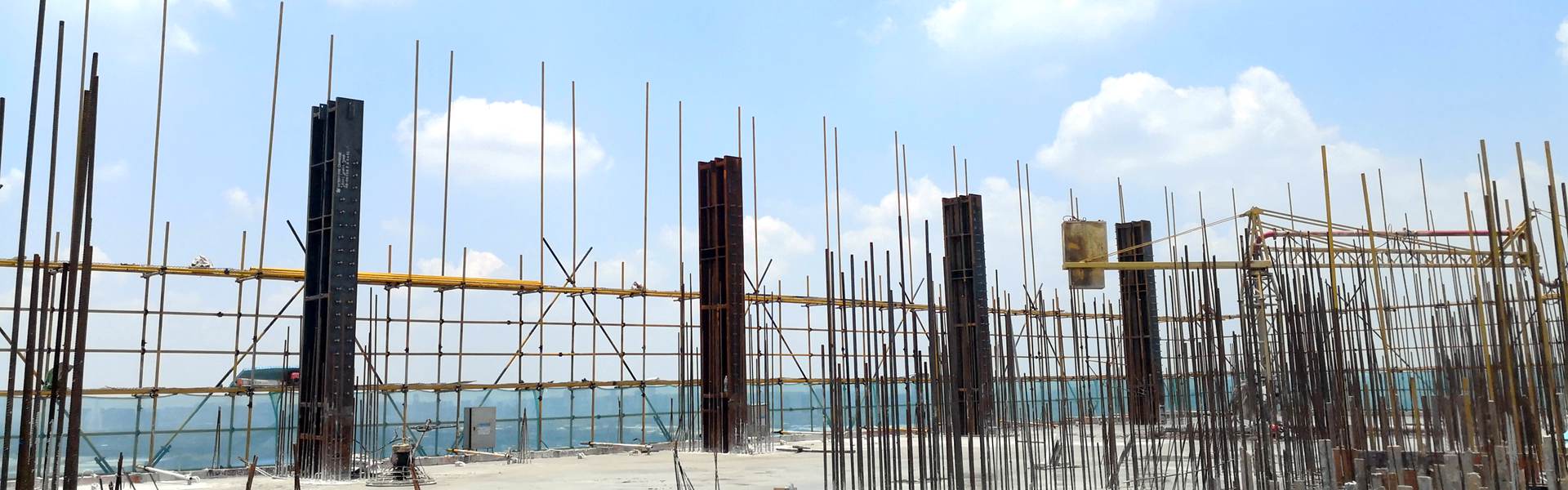 180m (37+2 F) 商業綜合體用鋼複合柱和梁
